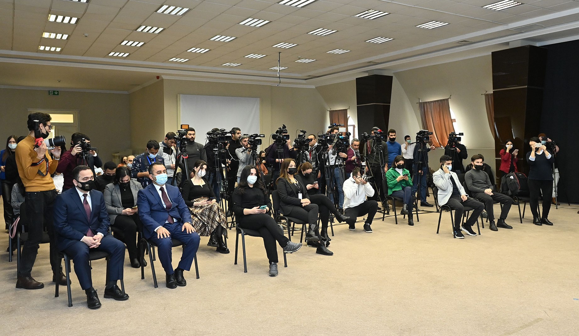 Təhsil Nazirliyinin brifinqi keçirilib